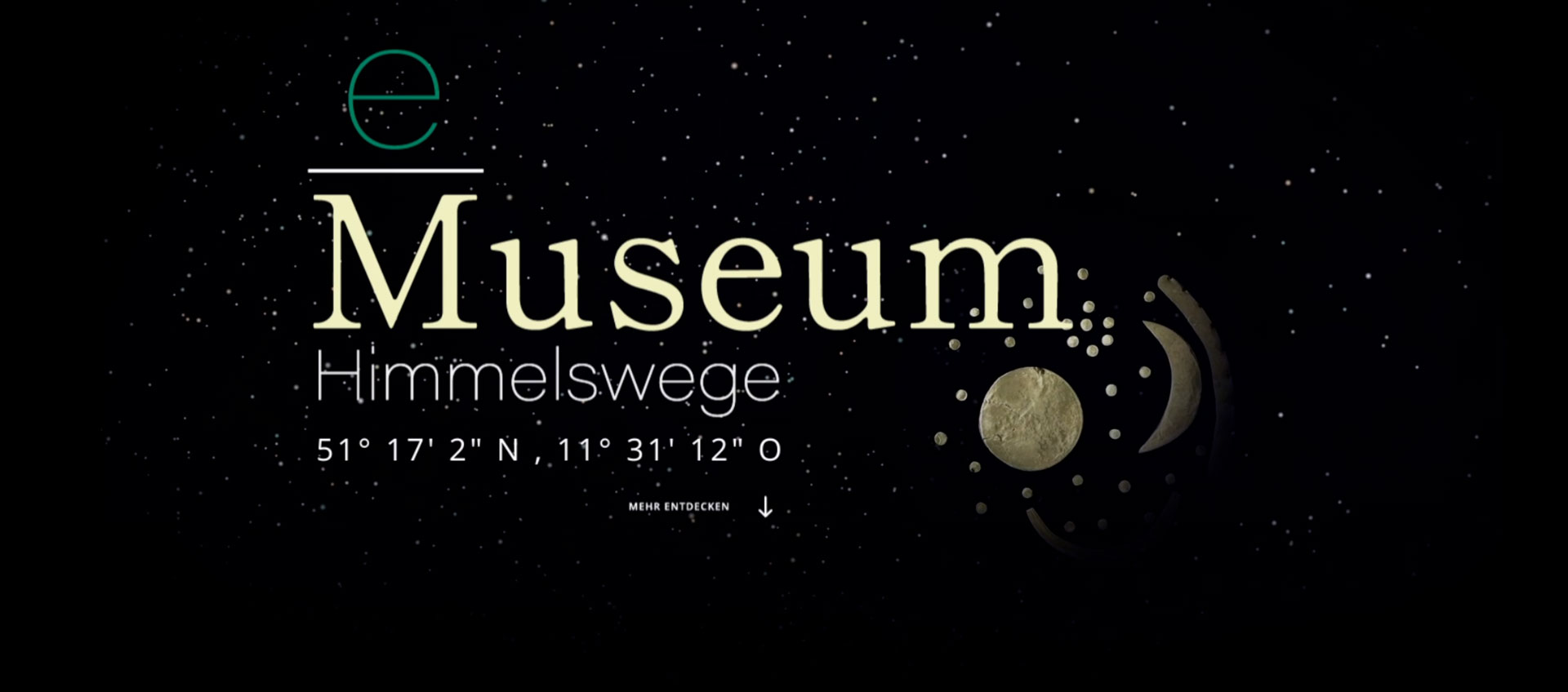 Landing Page des eMuseums mit Titel in Gold und Sternenhimmel im Hintergrund,  seitlich das Bild der Himmelsscheibe von Nebra